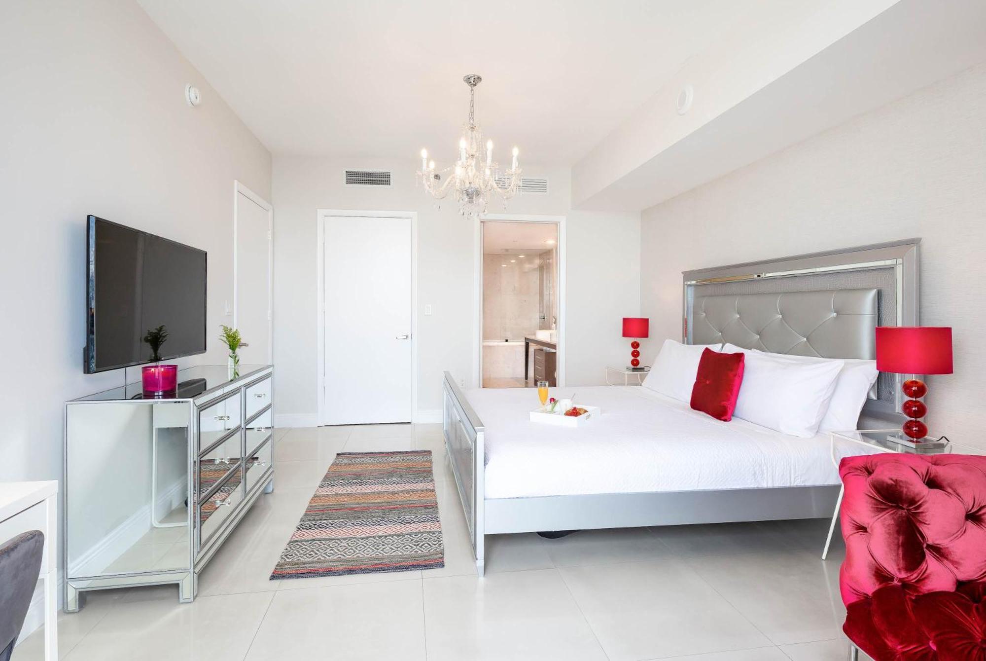 Mvr Bright & Airy With Views * Miami