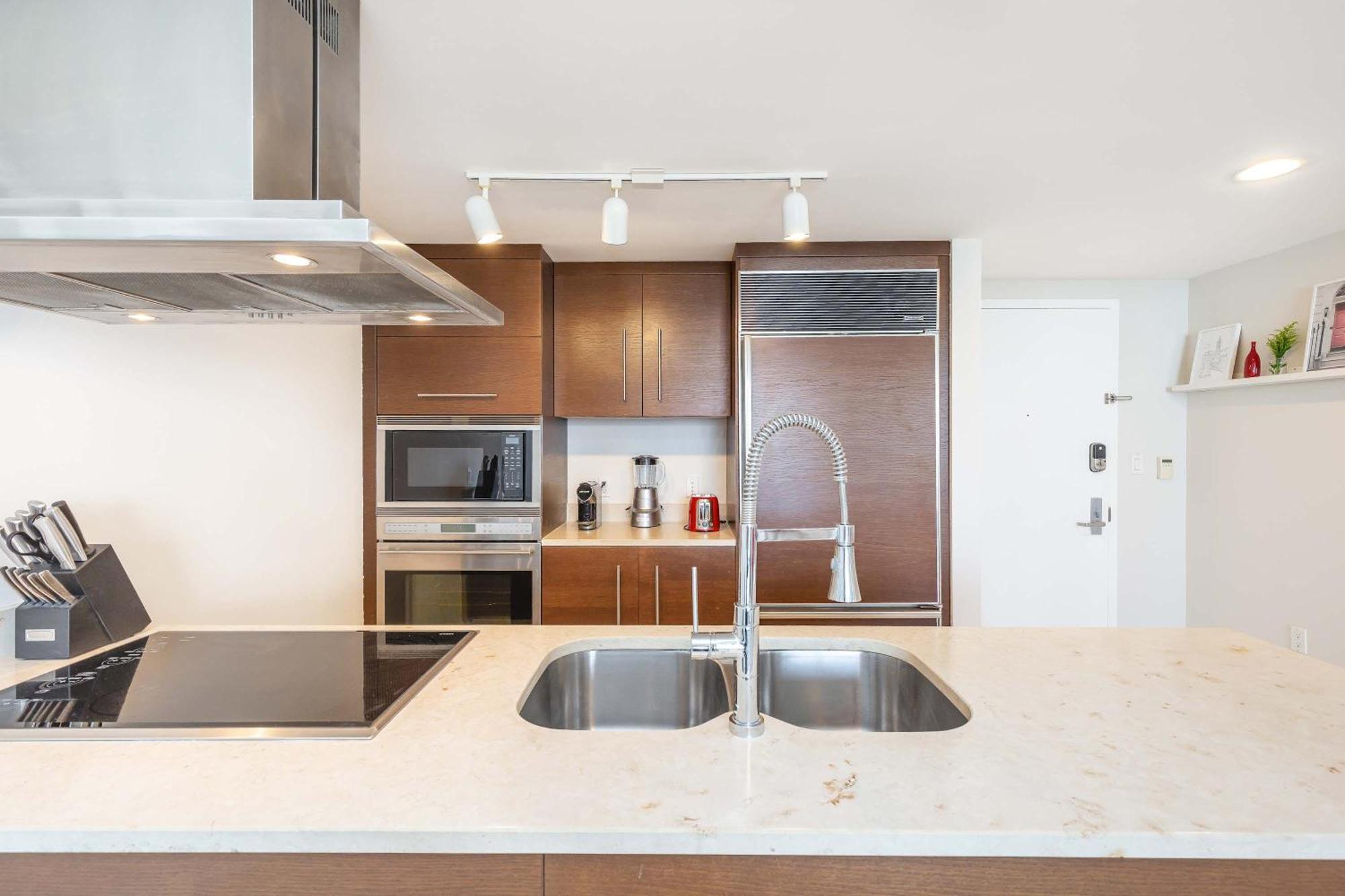 Apartment Mvr Bright & Airy With Views *